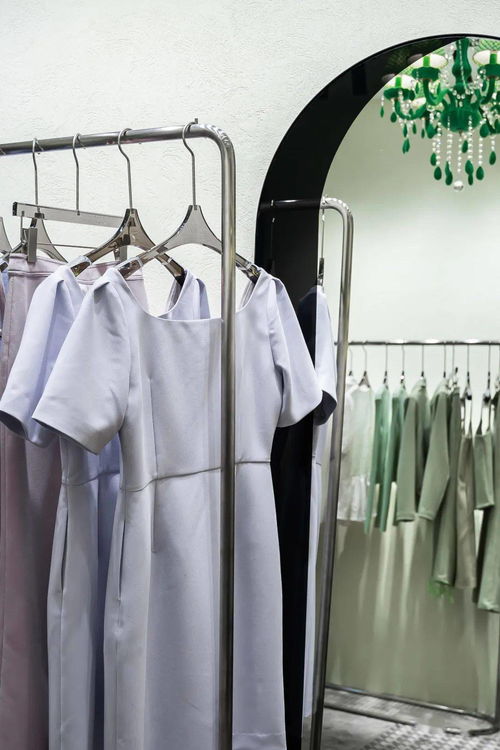 一年一度 南油服裝批發城 年尾清倉 ,應該怎么逛