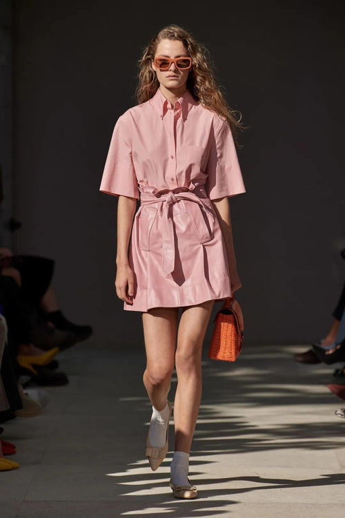 還在為找面料煩惱嗎？秀場(chǎng)五大常見面料，錯(cuò)過將遺憾終身